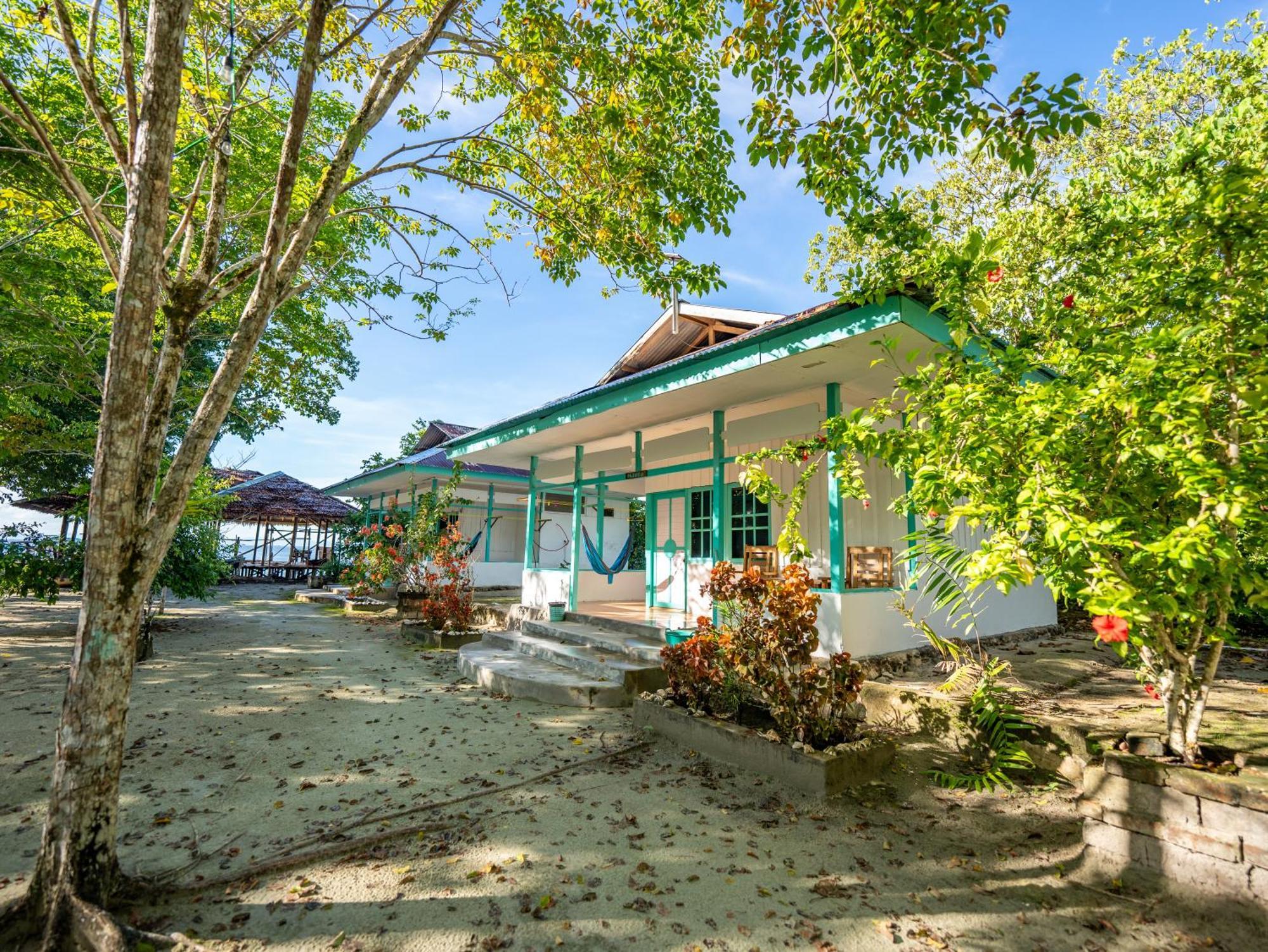 Scuba Republic Beach Bungalows Tapokreng Exterior foto