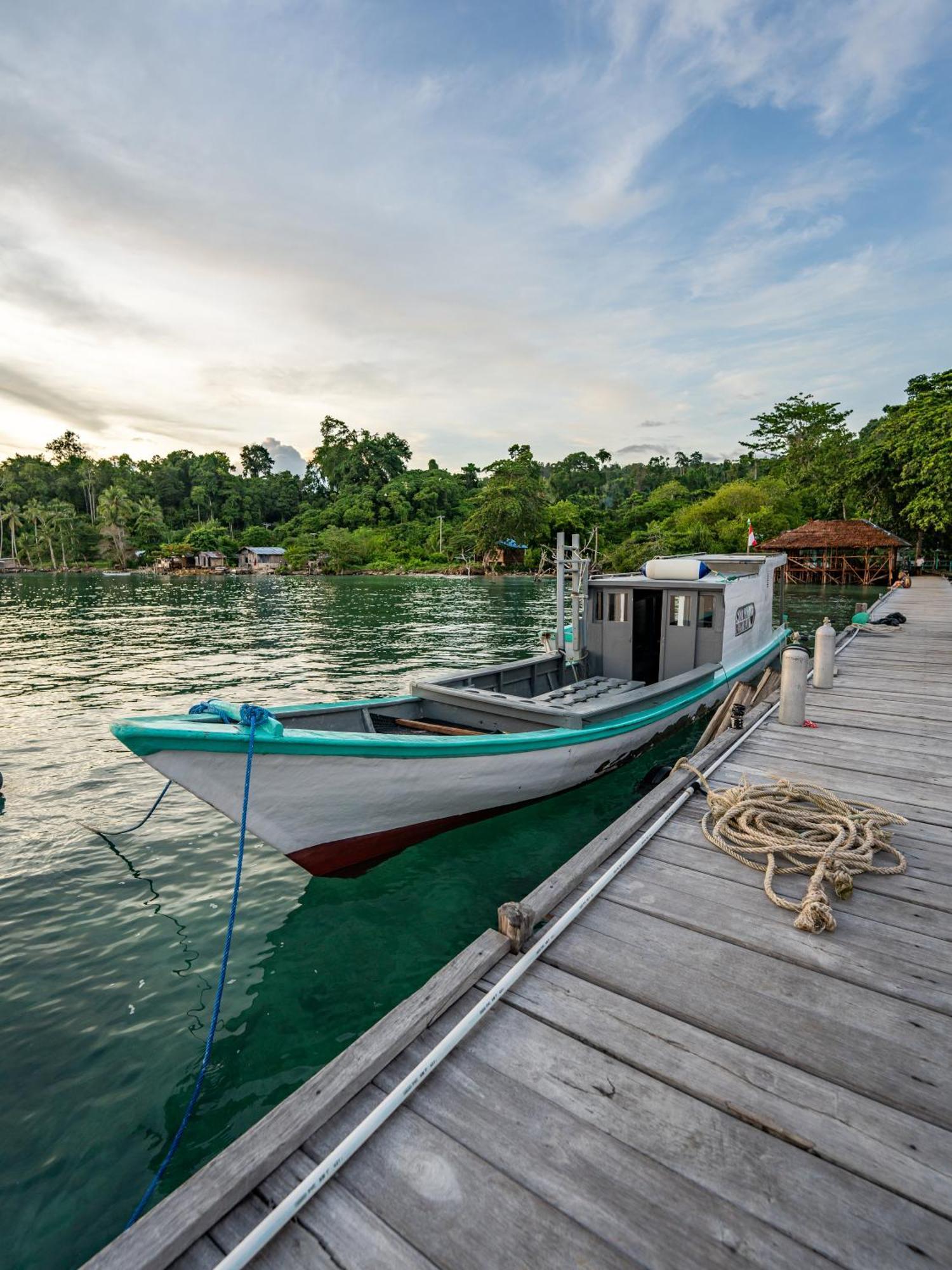 Scuba Republic Beach Bungalows Tapokreng Exterior foto